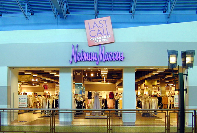 neiman marcus jersey gardens mall